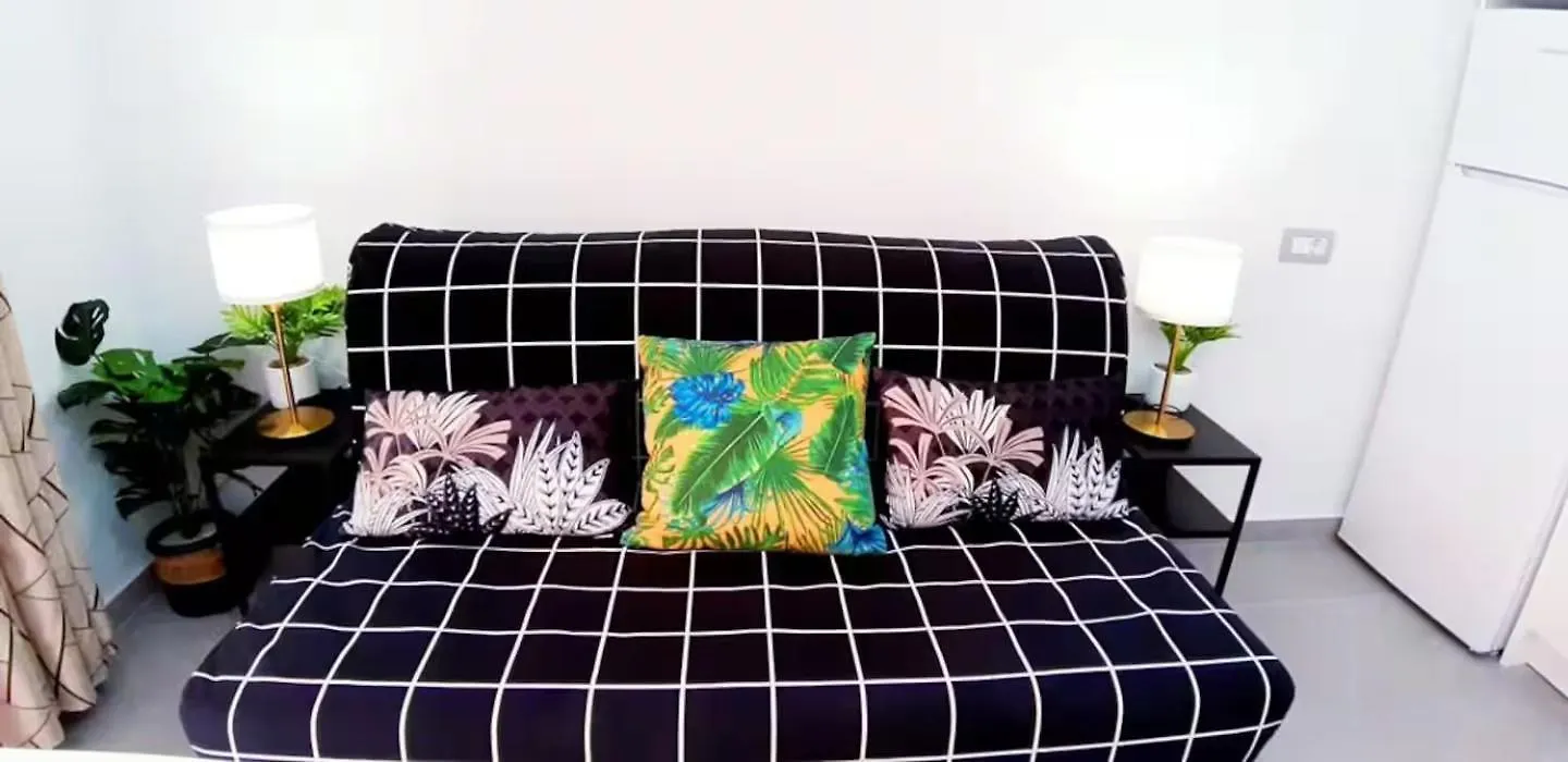 Sunny Pool Patio - 2 Bedrooms 2 Baths Costa Adeje  0*, Costa Adeje (Tenerife)