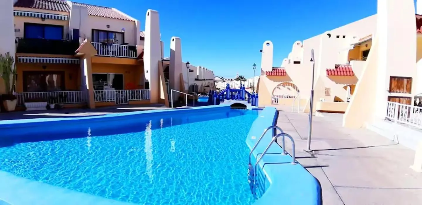 Sunny Pool Patio - 2 Bedrooms 2 Baths Costa Adeje  Spanien