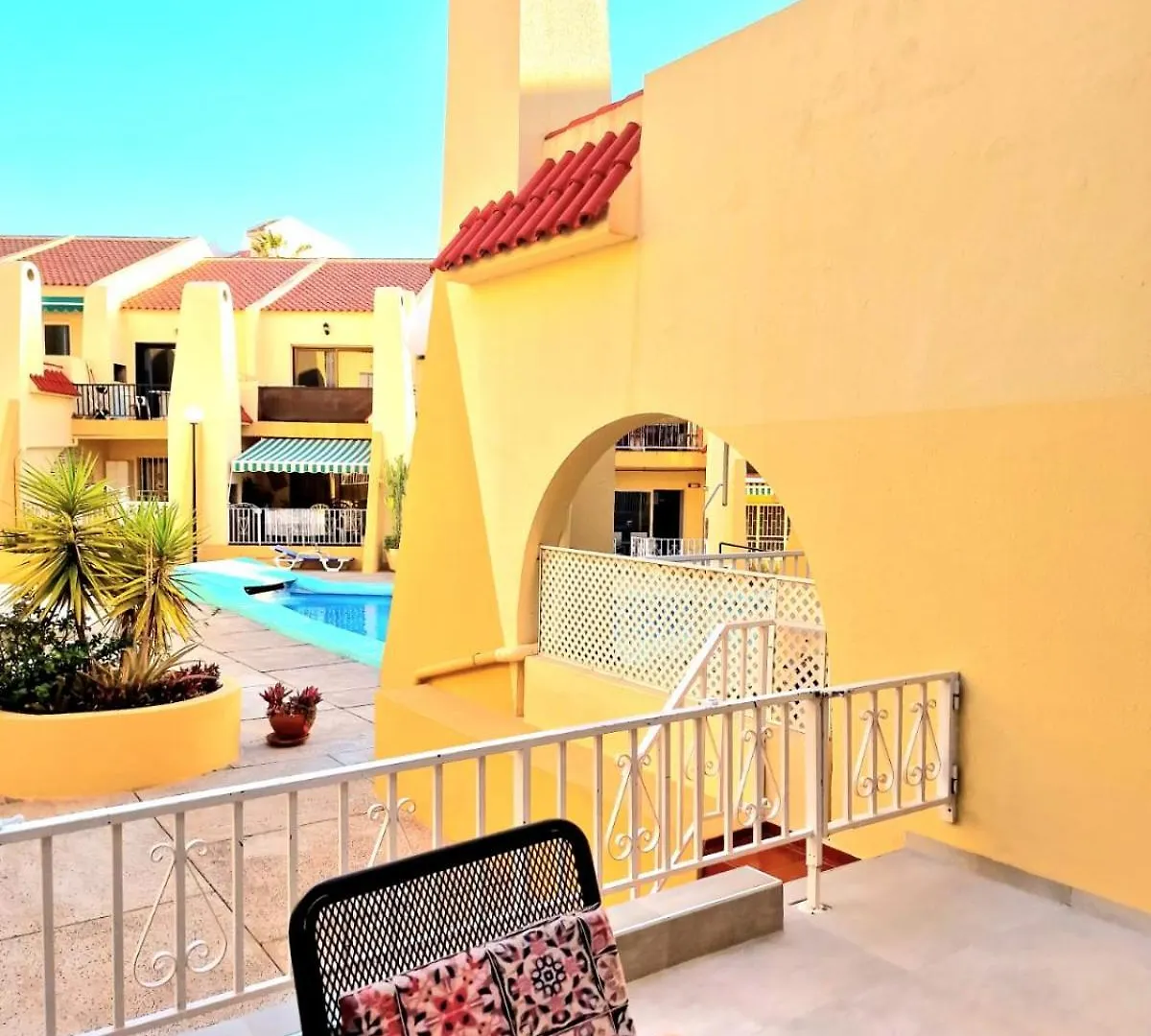 Sunny Pool Patio - 2 Bedrooms 2 Baths Costa Adeje  Appartement Costa Adeje (Tenerife)