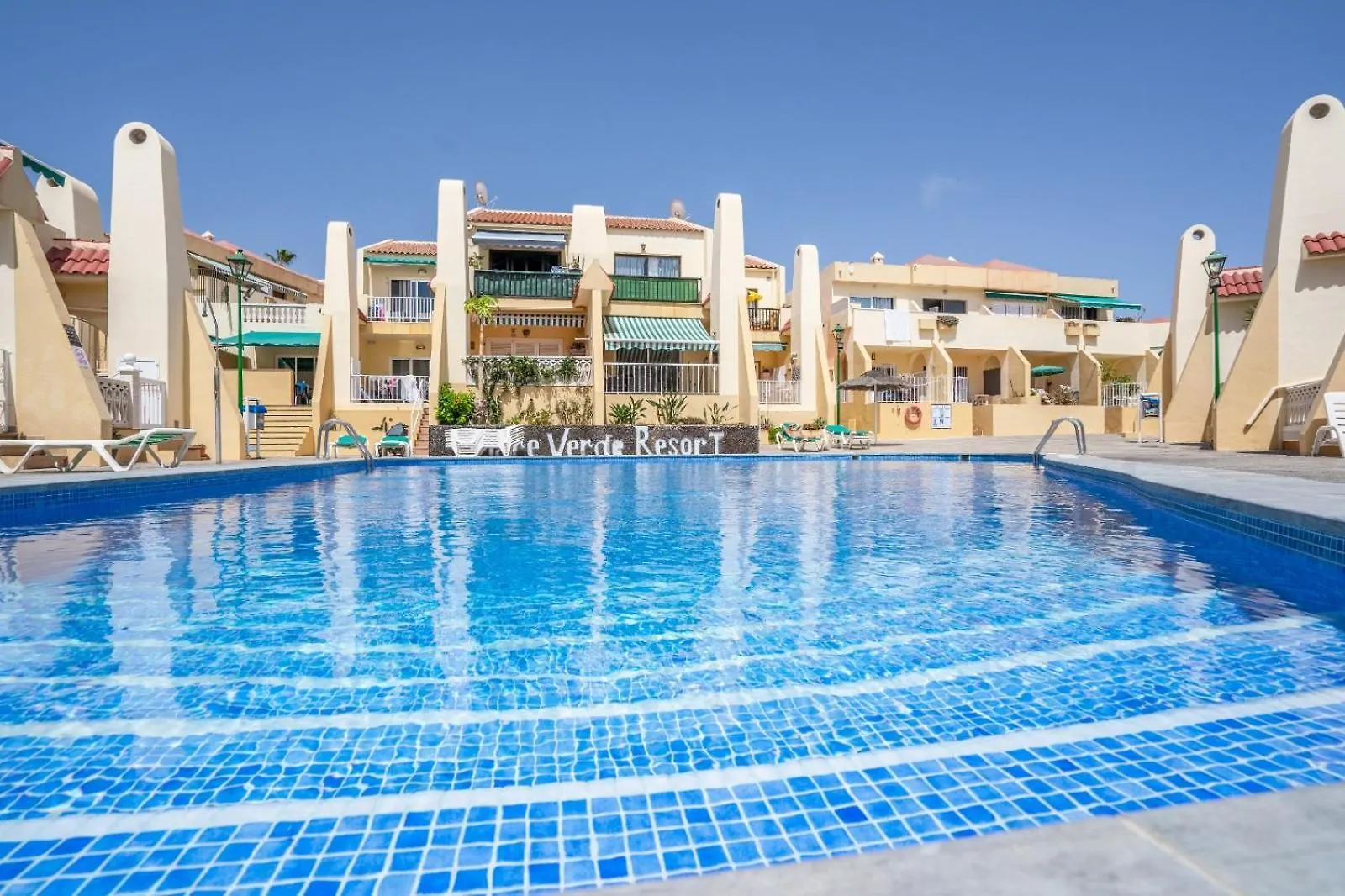 Sunny Pool Patio - 2 Bedrooms 2 Baths Costa Adeje  Lejlighed Costa Adeje (Tenerife)