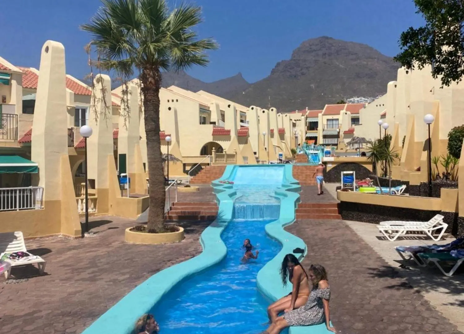 Sunny Pool Patio - 2 Bedrooms 2 Baths Costa Adeje  0*, Costa Adeje (Tenerife)